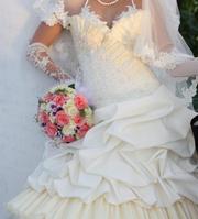Поодам свадебное платье