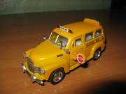Модель CHEVROLET SUBURBAN 1950 1/36