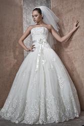 Продам свадебное белое платье из салона Кокос,  р-р 44-46