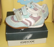 Продам кроссовки Geox,  б/у,  на девочку,  24 размер
