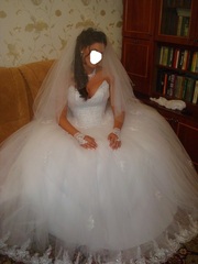 Продам белоснежное красивое свадебное платье