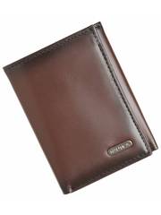 Продается коричневый мужской бумажник из натуральной кожи.