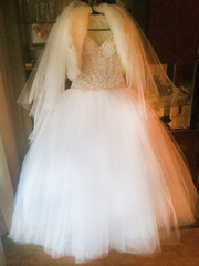 Продам свадебное платье 2000 грн
