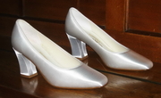 Туфли женские (США) новые! Элегантные серебристо-белые,  р. 22, 5-23 см