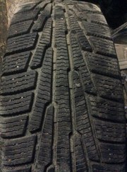 Зимние  шины Nokian 225/55 R18 