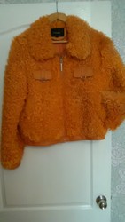 Стильная курточка из натур. меха р 48,  рост 170 см.,  Таирово.