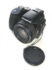 Продам цифровой фотоаппарат Olympus SP 570 Ultra Zoom